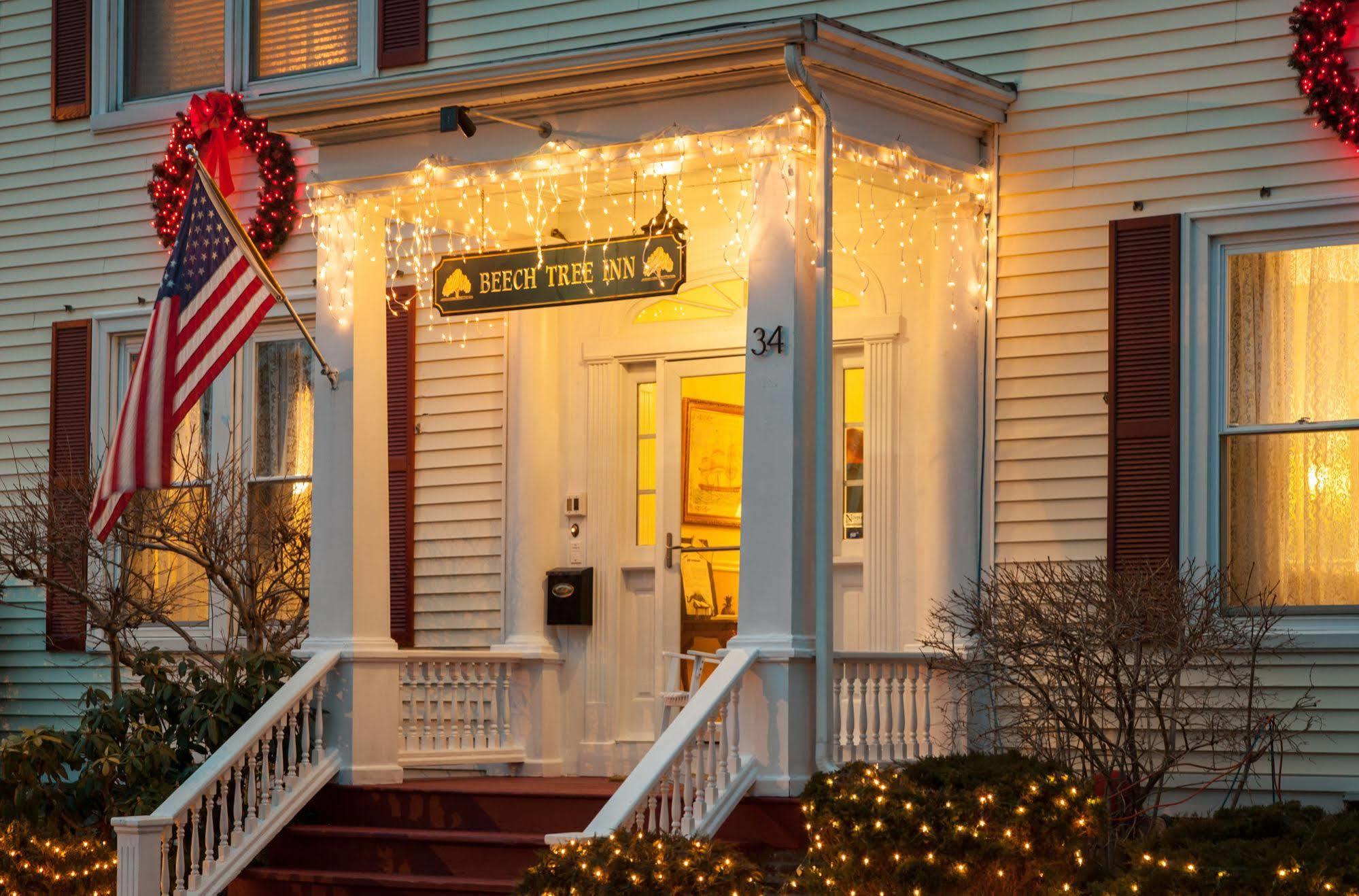 Beech Tree Inn And Cottage Нюпорт Екстериор снимка